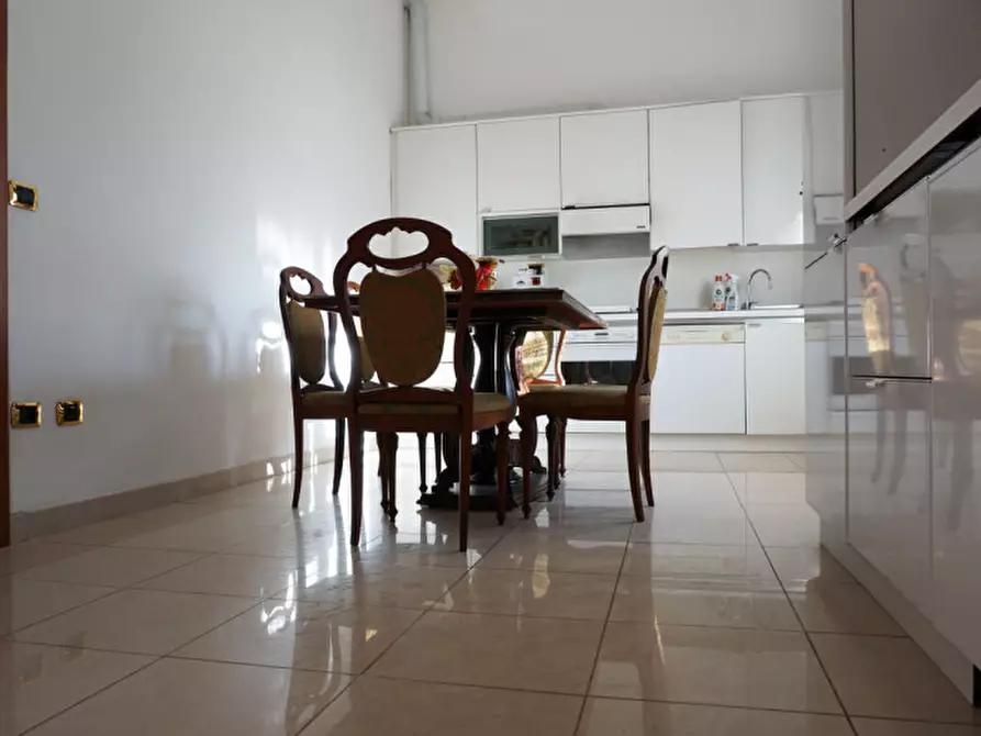 Immagine 12 di Villa in vendita  in VIA XXV APRILE, 40 a Sorbolo Mezzani