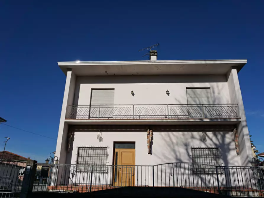 Immagine 53 di Villa in vendita  in VIA XXV APRILE, 40 a Sorbolo Mezzani