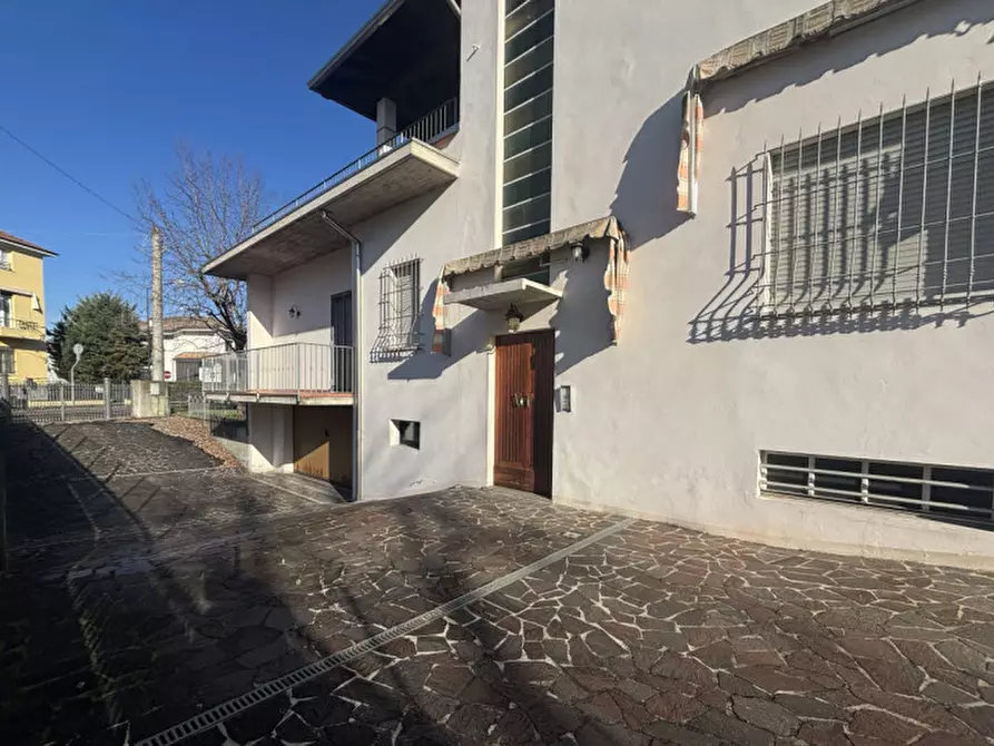 Immagine 75 di Villa in vendita  in VIA XXV APRILE, 40 a Sorbolo Mezzani