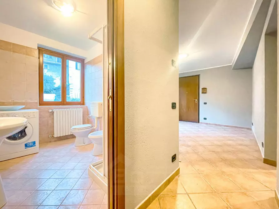 Immagine 12 di Appartamento in vendita  in via oliva 2 a Miasino