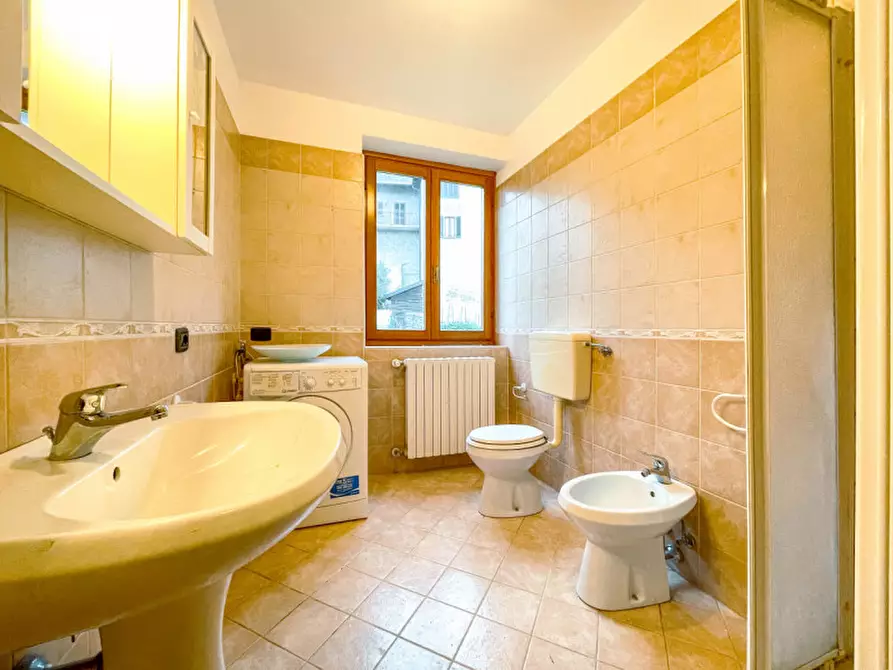 Immagine 13 di Appartamento in vendita  in via oliva 2 a Miasino