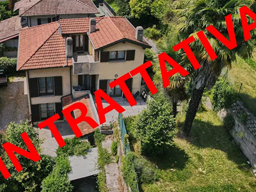 Immagine 1 di Villa in vendita  in Via Alfredo Oriani 38 a Varese
