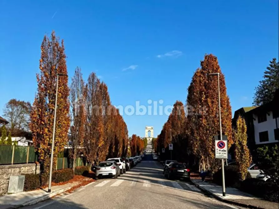 Immagine 5 di Garage in vendita  in Viale Giacomo Matteotti, 44 a Asiago