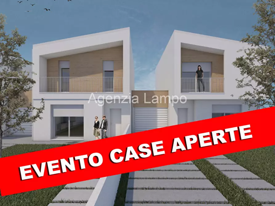 Immagine 1 di Villa in vendita  in Via Veneto a Portogruaro