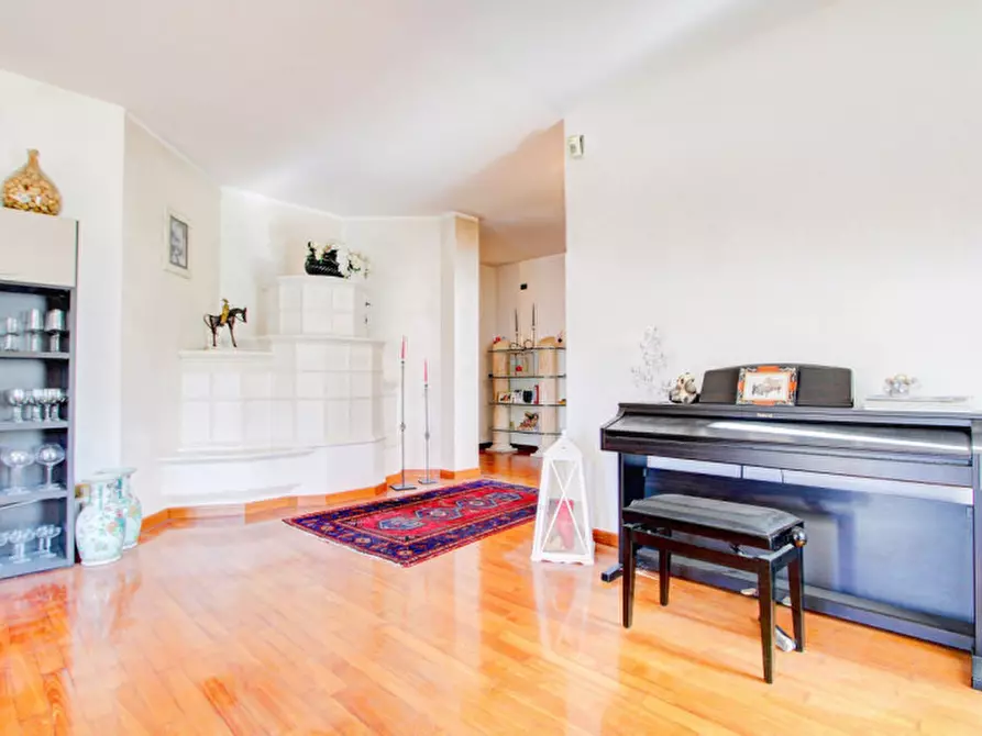 Immagine 2 di Appartamento in vendita  in Via Santa Caterina a Arco