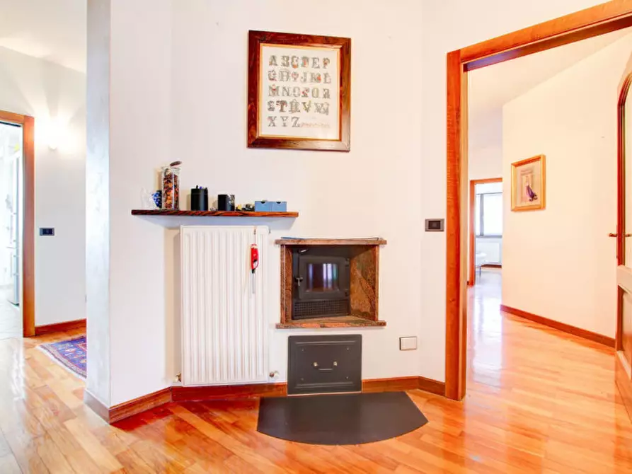 Immagine 11 di Appartamento in vendita  in Via Santa Caterina a Arco