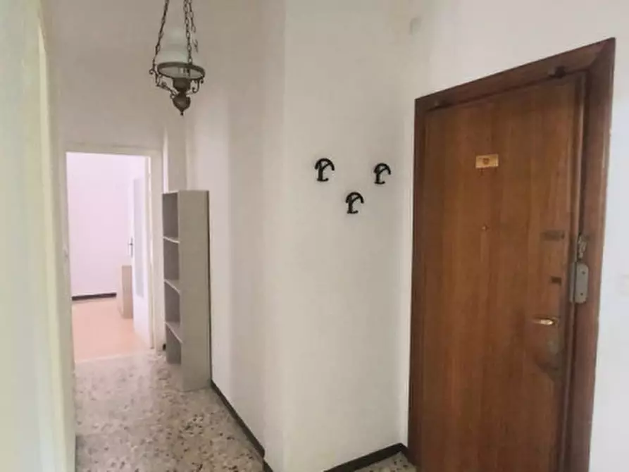 Immagine 4 di Appartamento in vendita  in via della libertà a Rapallo