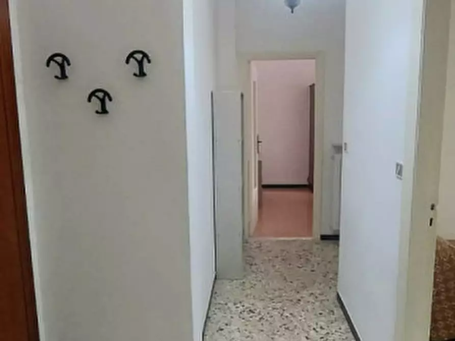 Immagine 5 di Appartamento in vendita  in via della libertà a Rapallo