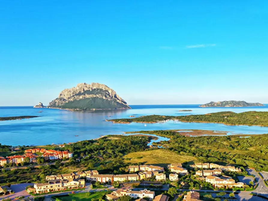 Immagine 1 di Villetta a schiera in vendita  a Loiri Porto San Paolo