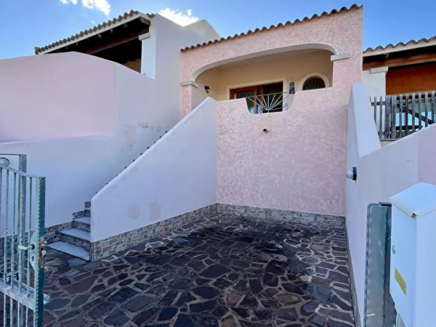 Immagine 28 di Villetta a schiera in vendita  a Loiri Porto San Paolo