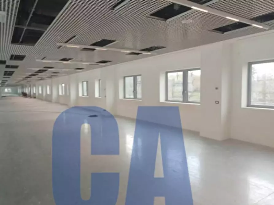 Immagine 12 di Ufficio in affitto  in VIALE PIERO E ALBERTO PIRELLI a Milano