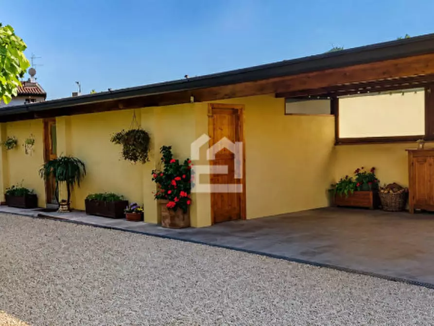 Immagine 11 di Casa bifamiliare in vendita  in via umberto primo a Salò