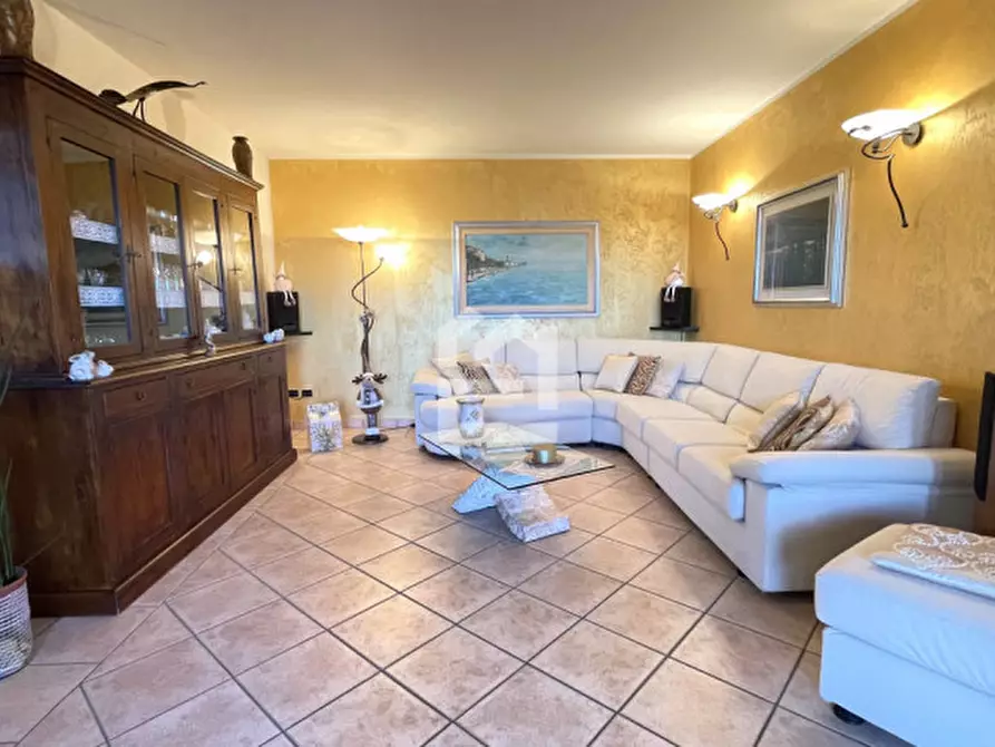 Immagine 19 di Casa bifamiliare in vendita  in via umberto primo a Salò