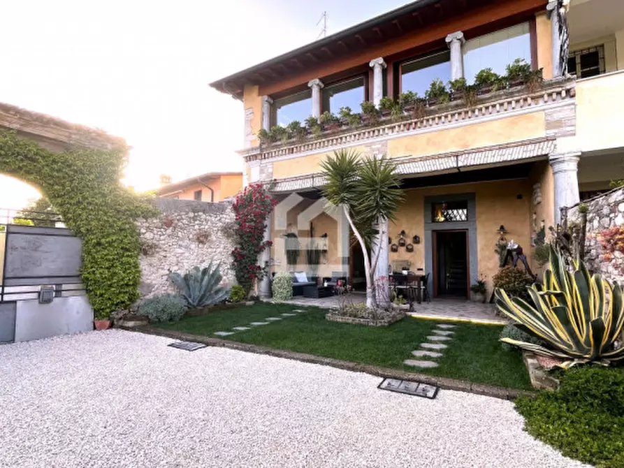 Immagine 31 di Casa bifamiliare in vendita  in via umberto primo a Salò