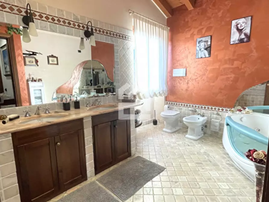 Immagine 36 di Casa bifamiliare in vendita  in via umberto primo a Salò