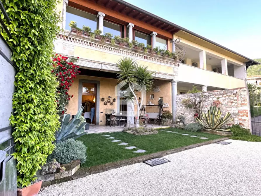Immagine 40 di Casa bifamiliare in vendita  in via umberto primo a Salò