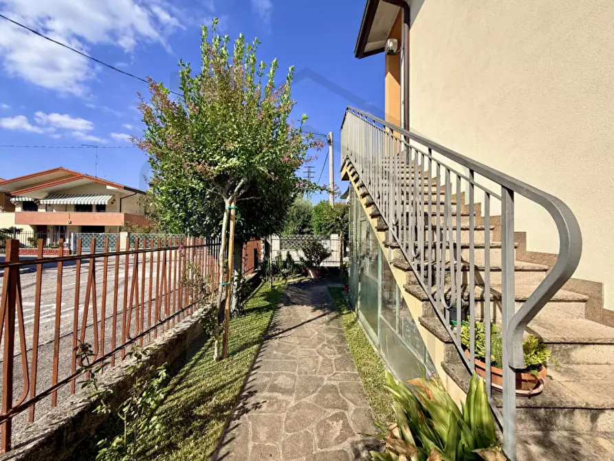Immagine 18 di Casa indipendente in vendita  in Via Ippolito Nievo a Torreglia