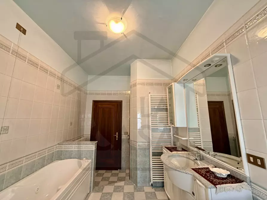 Immagine 24 di Casa indipendente in vendita  in Via Ippolito Nievo a Torreglia