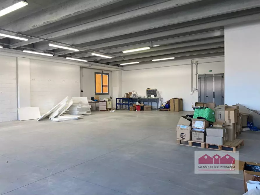 Immagine 7 di Laboratorio in vendita  in via zamenhof a Vicenza