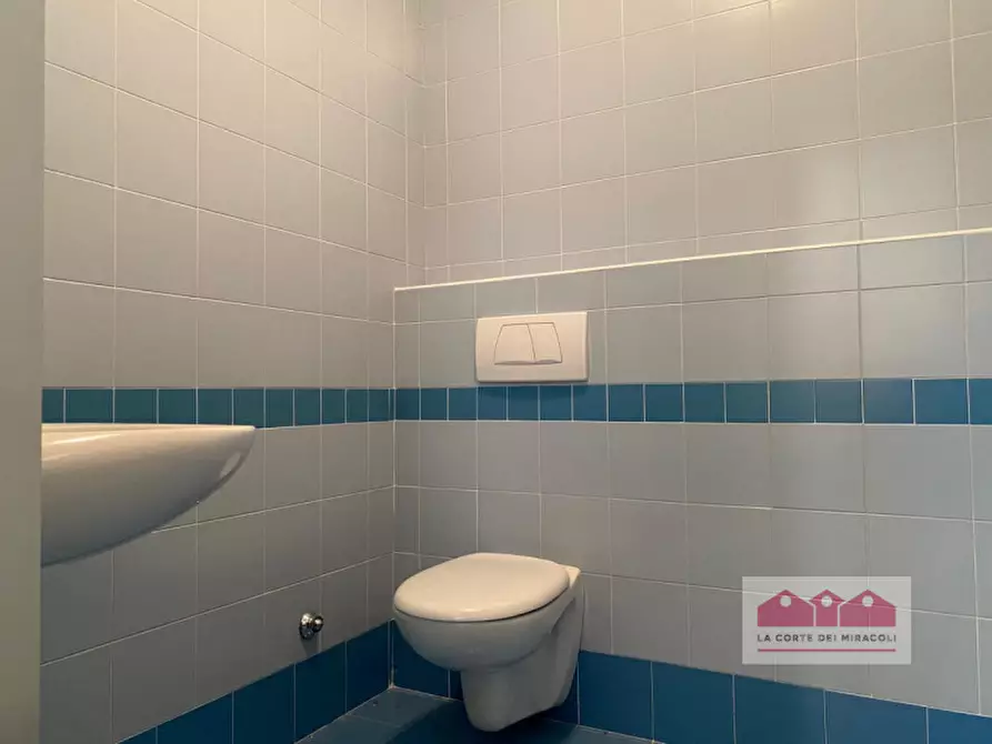 Immagine 15 di Laboratorio in vendita  in via zamenhof a Vicenza