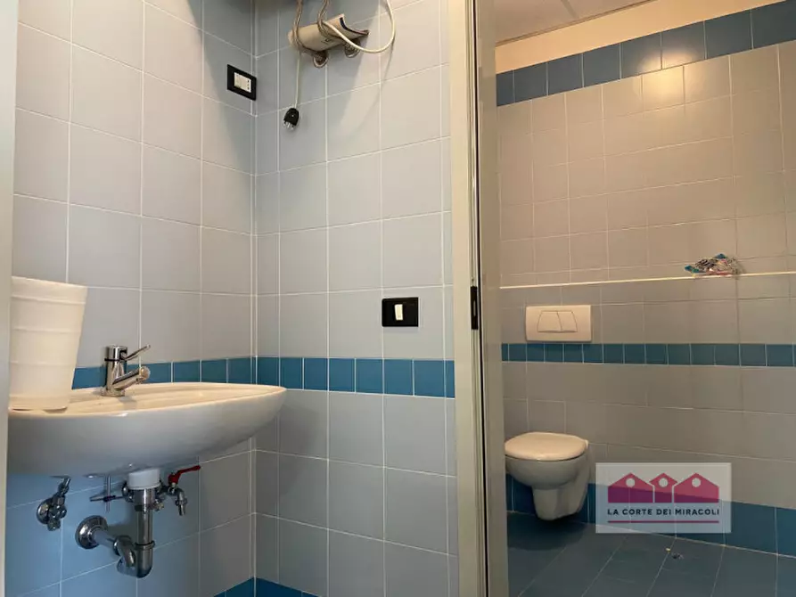 Immagine 16 di Laboratorio in vendita  in via zamenhof a Vicenza