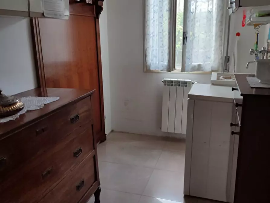 Immagine 1 di Casa indipendente in vendita  in Via Gasparo Scaruffi, 33, Reggio Emilia, RE, Italia, Reggio nell'Emilia, Reggio nell'Emilia, 42122, Italia a Reggio Nell'emilia