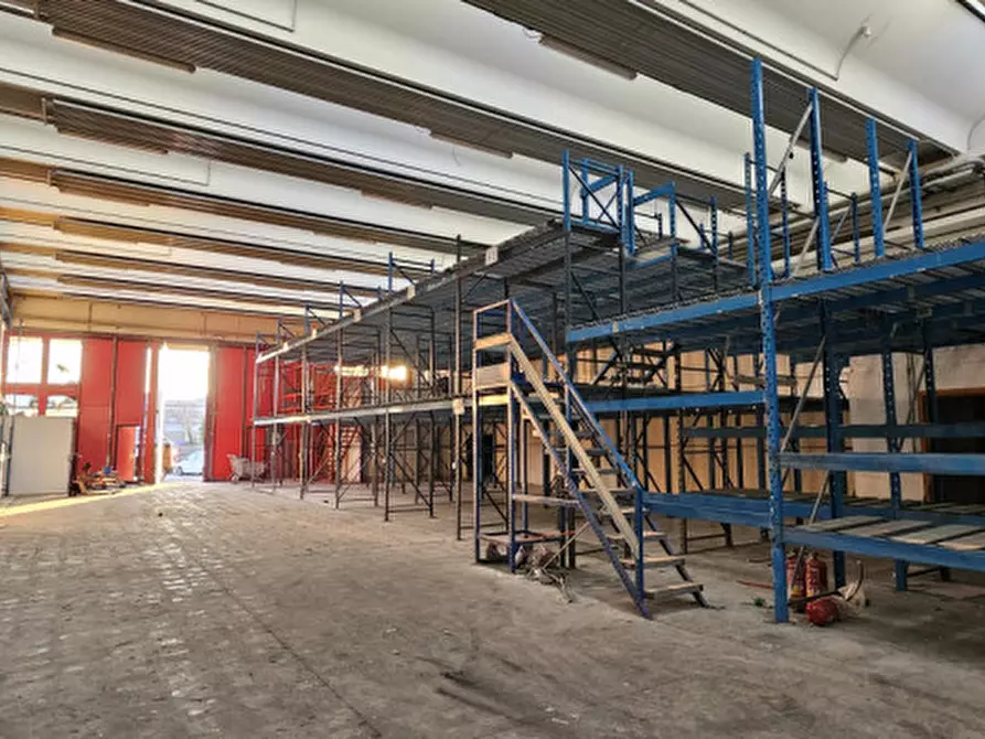 Immagine 3 di Capannone industriale in vendita  in Corso Stati Uniti a Padova