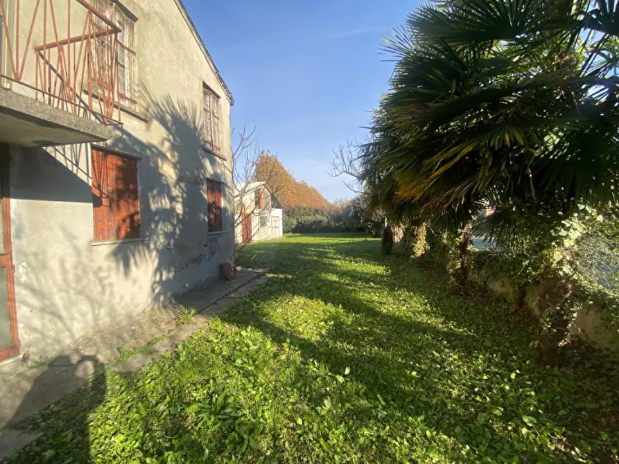 Immagine 4 di Casa bifamiliare in vendita  in via chiesa a Veggiano