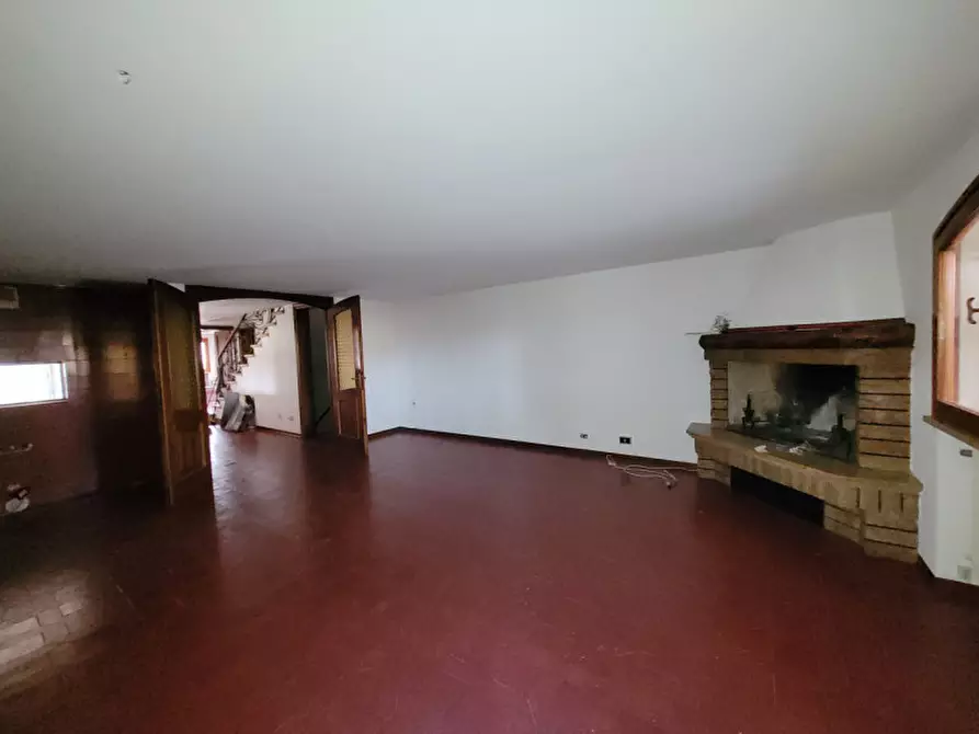 Immagine 12 di Villa in vendita  in via cima mandria a Montebelluna