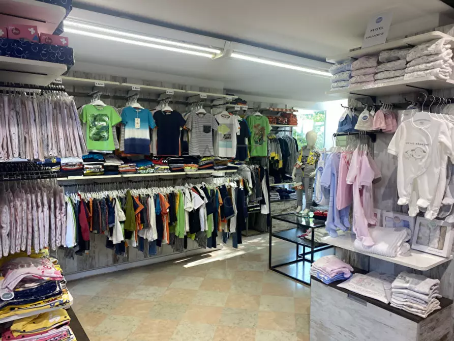 Immagine 5 di Negozio in vendita  in piazza giorgione a Castelfranco Veneto