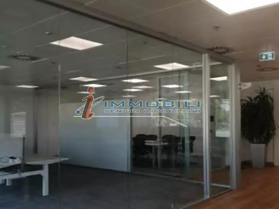 Immagine 3 di Palazzo in vendita  in VIA MIGLIOLI a Cernusco Sul Naviglio