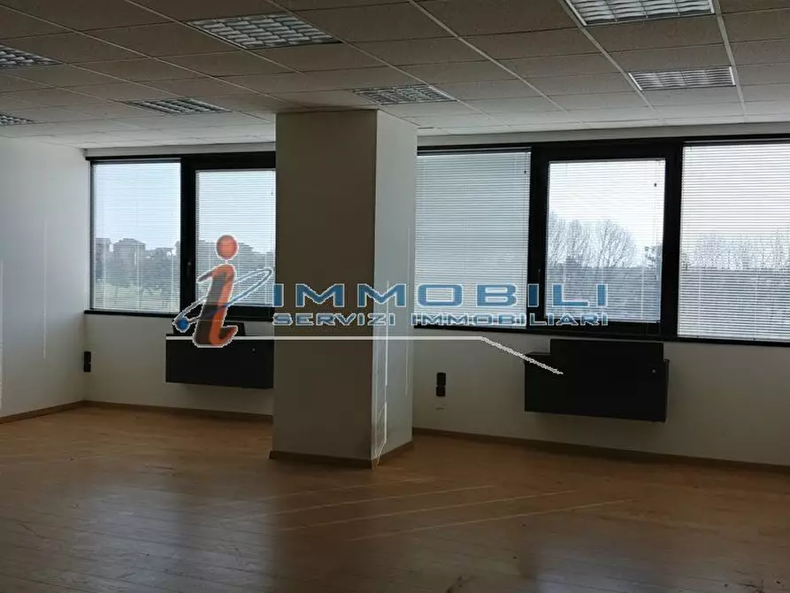 Immagine 2 di Ufficio in affitto  in VIA BARTOLOMEO COLLEONI a Agrate Brianza