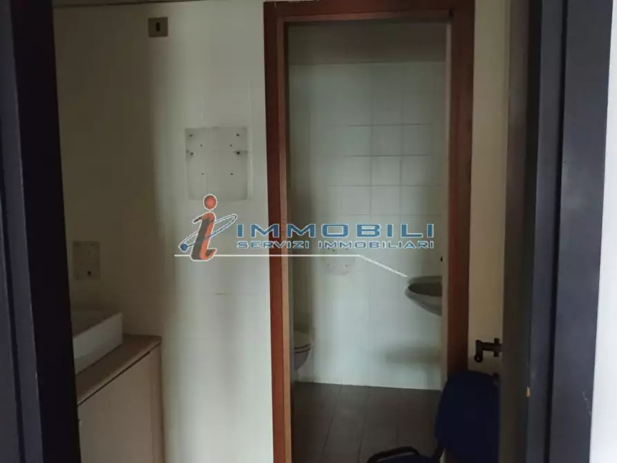 Immagine 11 di Ufficio in affitto  in VIA BARTOLOMEO COLLEONI a Agrate Brianza
