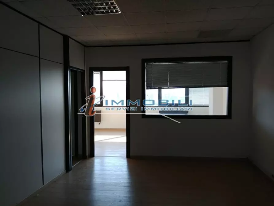 Immagine 12 di Ufficio in affitto  in VIA BARTOLOMEO COLLEONI a Agrate Brianza