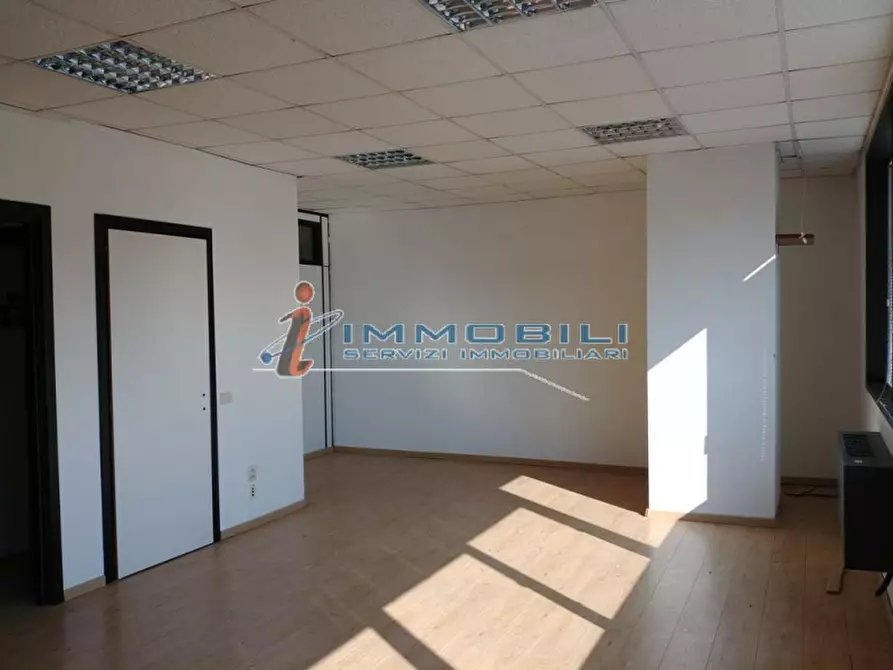 Immagine 14 di Ufficio in affitto  in VIA BARTOLOMEO COLLEONI a Agrate Brianza