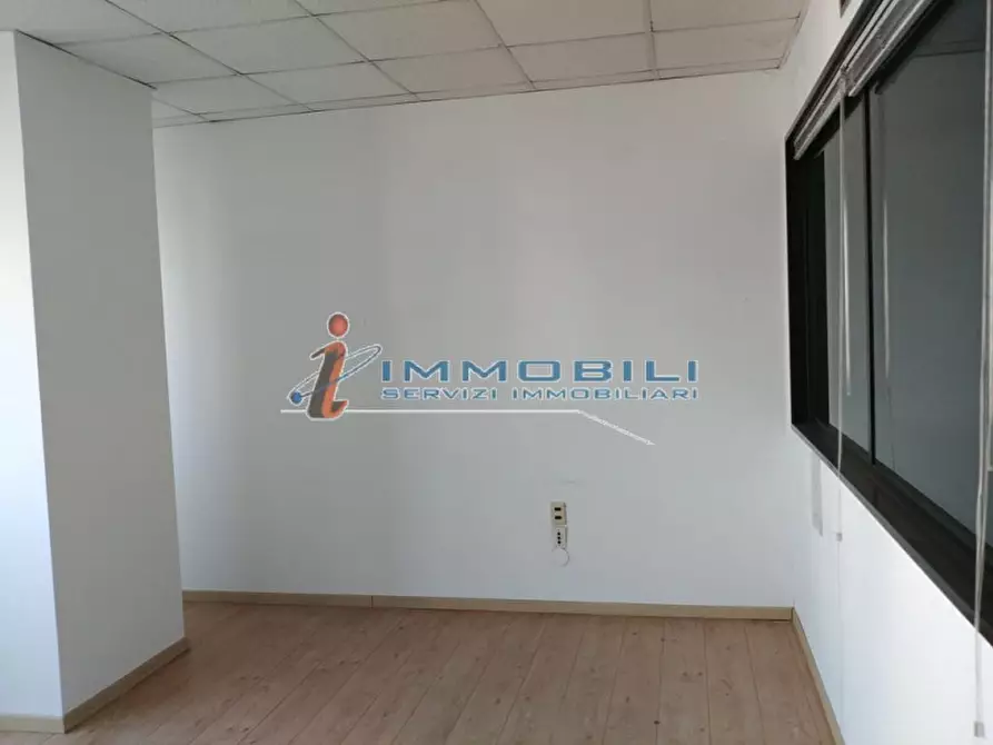 Immagine 18 di Ufficio in affitto  in VIA BARTOLOMEO COLLEONI a Agrate Brianza