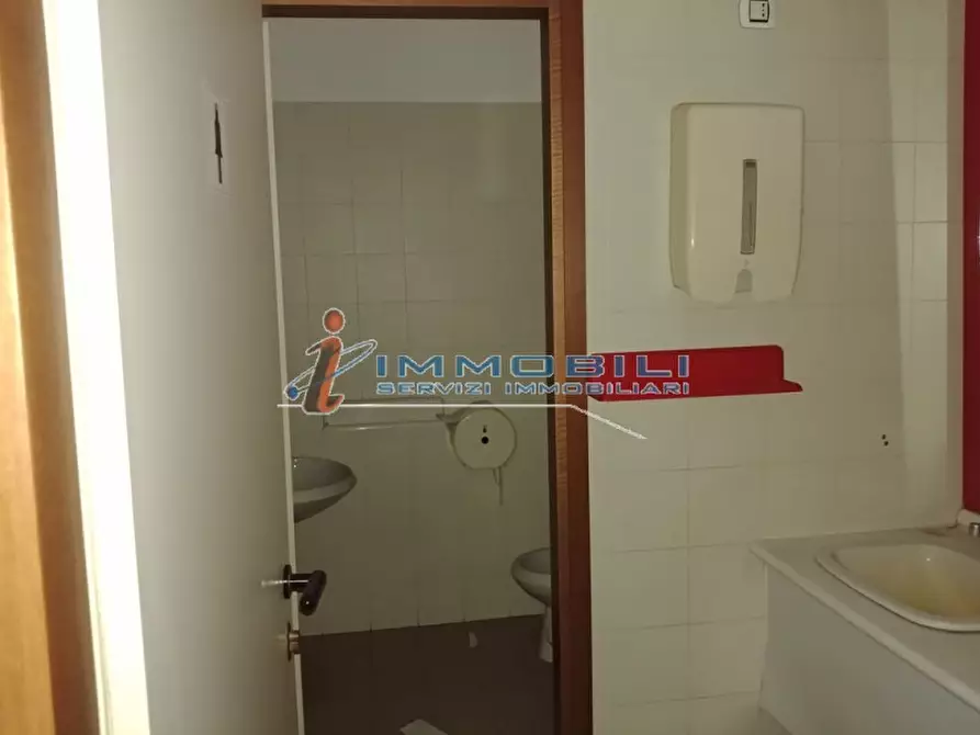 Immagine 4 di Ufficio in affitto  in VIA BARTOLOMEO COLLEONI a Agrate Brianza