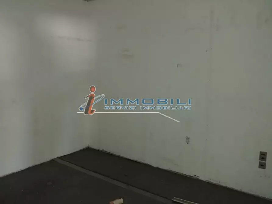 Immagine 21 di Ufficio in affitto  in VIA BARTOLOMEO COLLEONI a Agrate Brianza