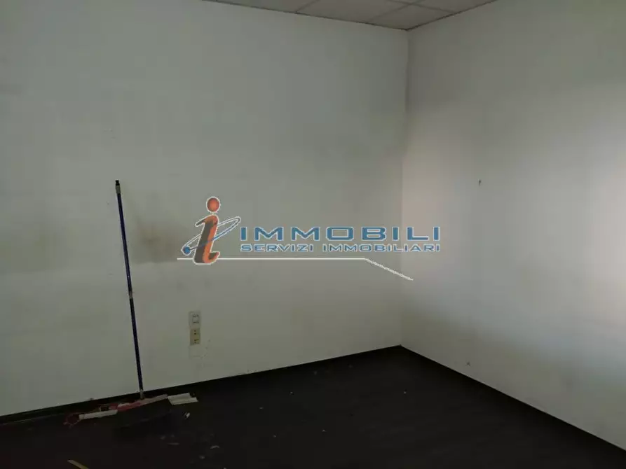 Immagine 22 di Ufficio in affitto  in VIA BARTOLOMEO COLLEONI a Agrate Brianza