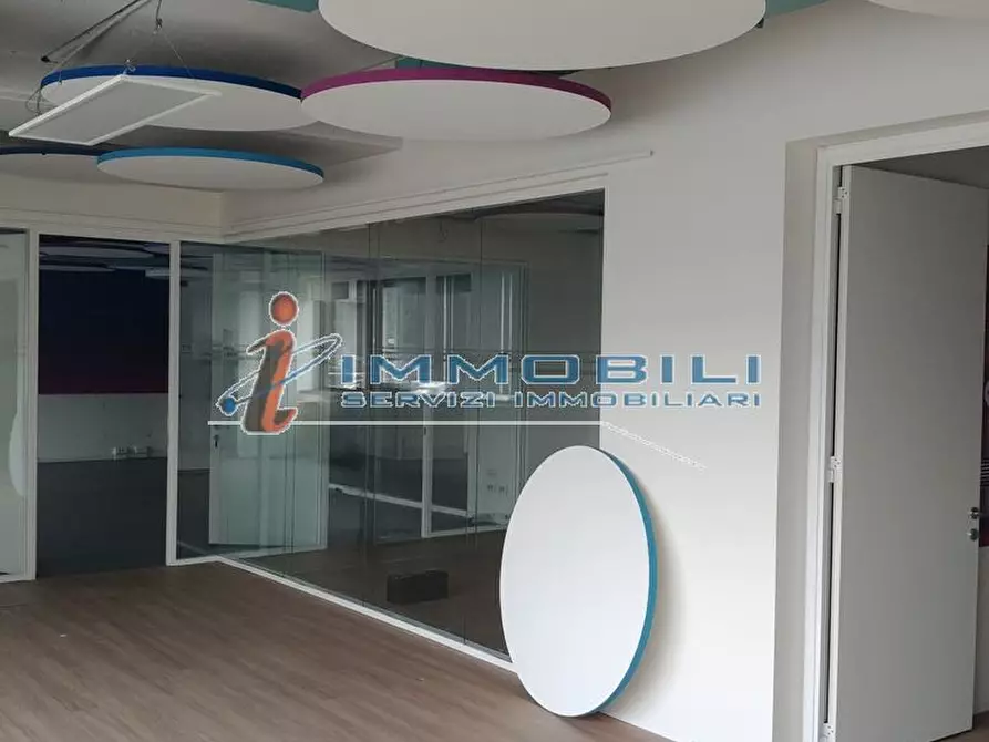 Immagine 4 di Ufficio in affitto  in VIA BARTOLOMEO COLLEONI a Agrate Brianza