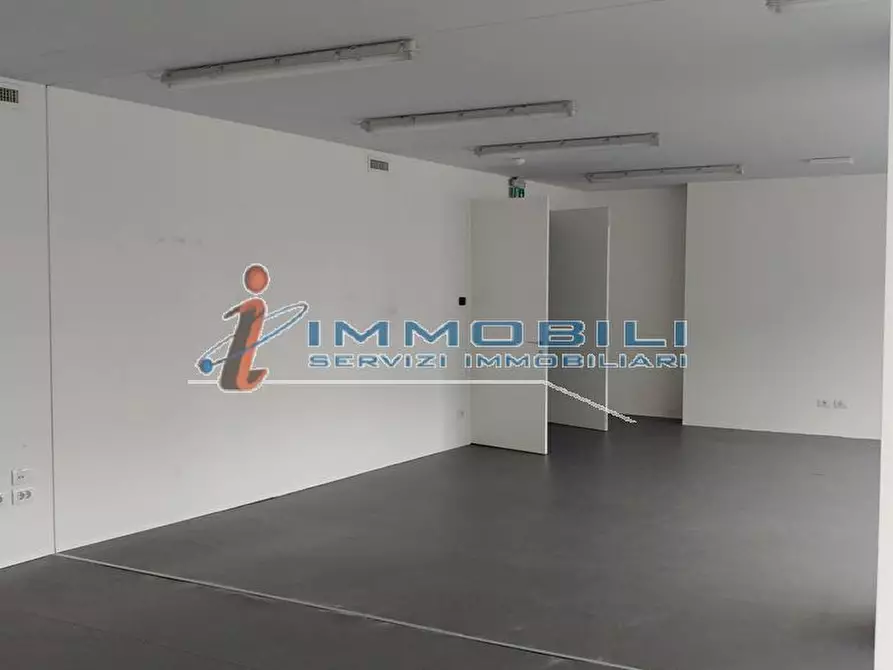 Immagine 11 di Ufficio in affitto  in VIA BARTOLOMEO COLLEONI a Agrate Brianza