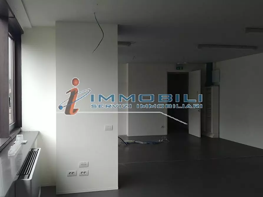 Immagine 14 di Ufficio in affitto  in VIA BARTOLOMEO COLLEONI a Agrate Brianza
