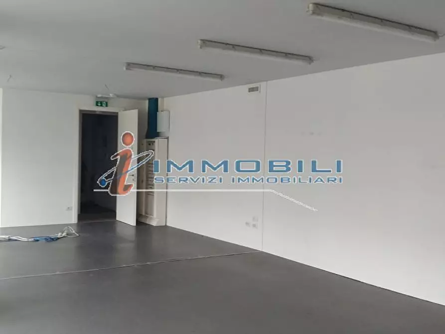 Immagine 15 di Ufficio in affitto  in VIA BARTOLOMEO COLLEONI a Agrate Brianza