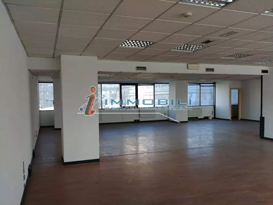 Immagine 13 di Ufficio in affitto  in VIA BARTOLOMEO COLLEONI a Agrate Brianza