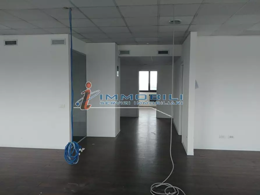 Immagine 11 di Ufficio in affitto  in VIA BARTOLOMEO COLLEONI a Agrate Brianza
