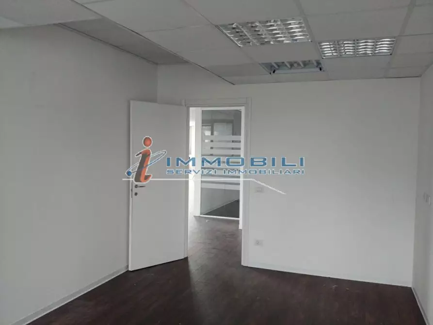 Immagine 17 di Ufficio in affitto  in VIA BARTOLOMEO COLLEONI a Agrate Brianza