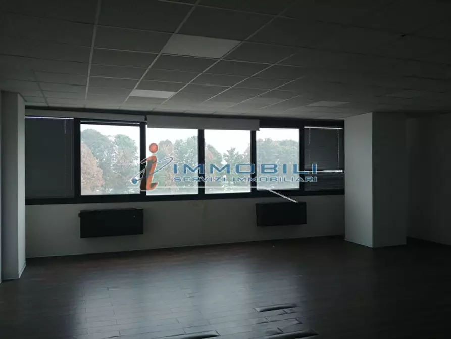 Immagine 22 di Ufficio in affitto  in VIA BARTOLOMEO COLLEONI a Agrate Brianza