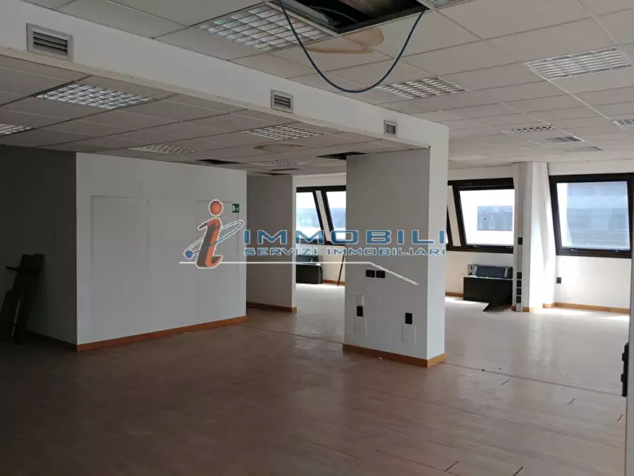 Immagine 11 di Ufficio in affitto  in VIA BARTOLOMEO COLLEONI a Agrate Brianza