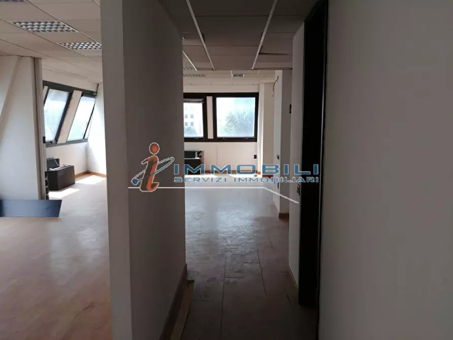 Immagine 4 di Ufficio in affitto  in VIA BARTOLOMEO COLLEONI a Agrate Brianza