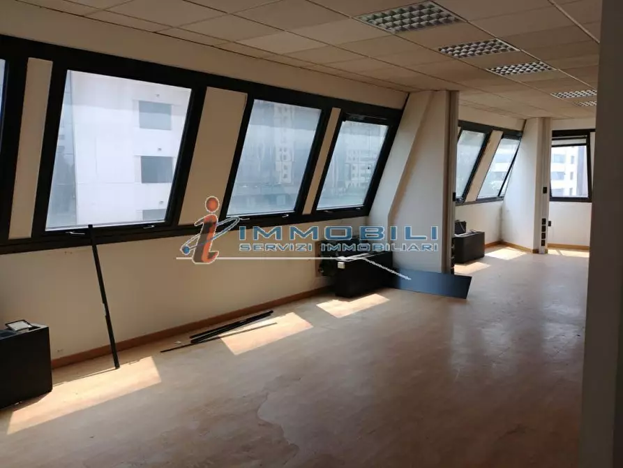 Immagine 5 di Ufficio in affitto  in VIA BARTOLOMEO COLLEONI a Agrate Brianza